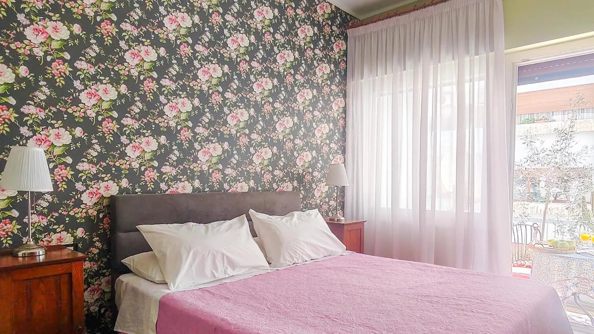 *** Bed & Breakfast 120 Rodionoff Downtown - Connection With Airport And Mondello Beach Palermo Italy