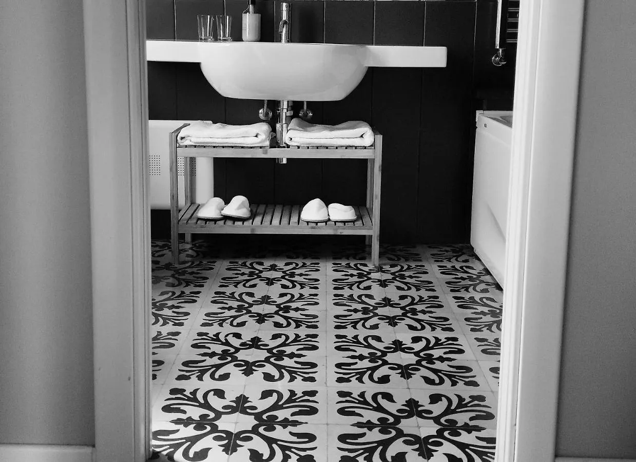120 Rodionoff Palermo B&B 3*,